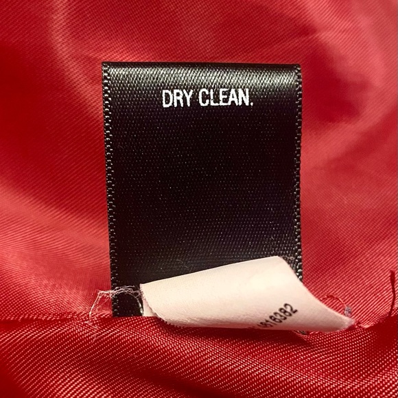 Woman’s Croft&Barrow Jacket. - Picture 5 of 5